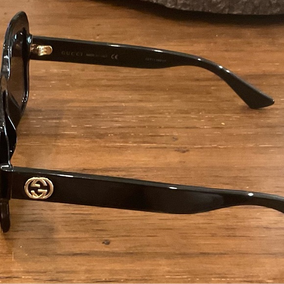 Gucci Sunglasses Black
GG0036SN - Picture 8 of 10